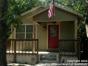 1630 Katy St in New Braunfels, TX - Building Photo