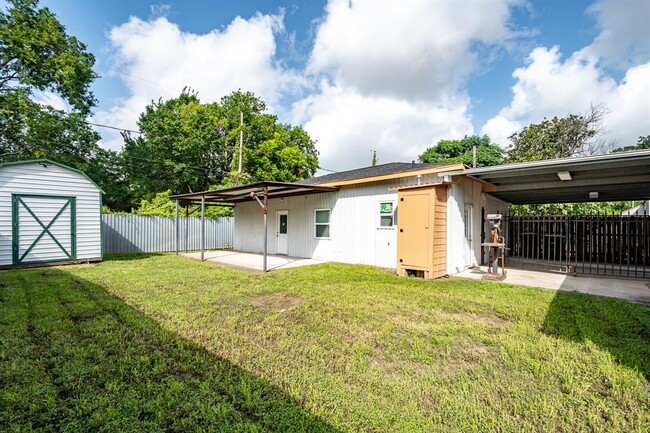 9514 Rhode Island St in Houston, TX - Building Photo - Building Photo