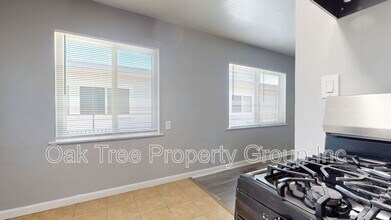 824 15th St in Oakland, CA - Building Photo - Building Photo