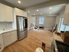 158 Morrison Ave in Somerville, MA - Foto de edificio - Building Photo