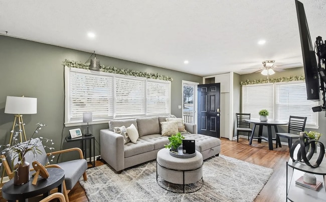 7733 Webster St in Omaha, NE - Building Photo - Building Photo