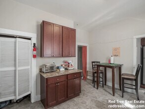 44 Cameron Ave, Unit 1 in Somerville, MA - Building Photo - Building Photo