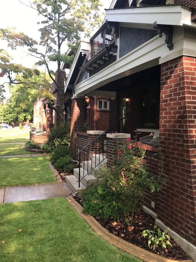 3953 Fillmore St, Unit 1st Floor in St. Louis, MO - Building Photo - Building Photo