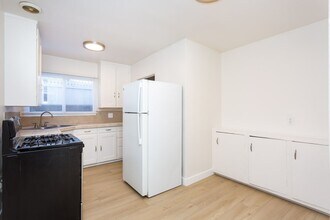 4519-4521 Parks Ave in La Mesa, CA - Building Photo - Building Photo