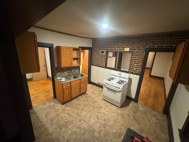 property at 2628 W 3rd St