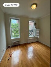 235 E 27th St in New York, NY - Building Photo - Building Photo