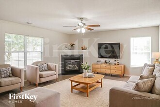 1000 Golden Aspen Dr in Moncks Corner, SC - Foto de edificio - Building Photo