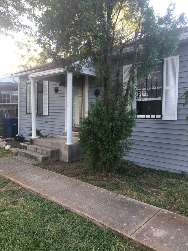 225 Monticello Ct