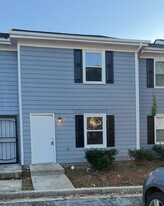 2659 Evans Mill Dr in Lithonia, GA - Building Photo