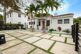 1544 Michigan Ave in Miami Beach, FL - Building Photo - Building Photo