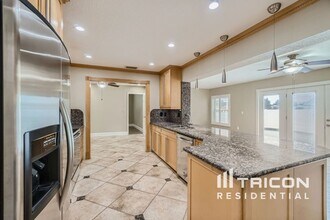 507 Edmonton Ct in Clearwater, FL - Building Photo - Building Photo