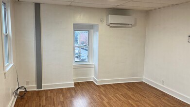 993 e Philadelphia st, Unit 3rd Floor in York, PA - Foto de edificio - Building Photo