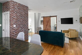 42 King St in Boston, MA - Building Photo - Building Photo