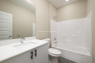 11006 N 33rd Ln, Unit 2B in McAllen, TX - Foto de edificio - Building Photo