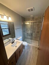 S86W18930 Woods Rd, Unit 32 in Muskego, WI - Foto de edificio - Building Photo