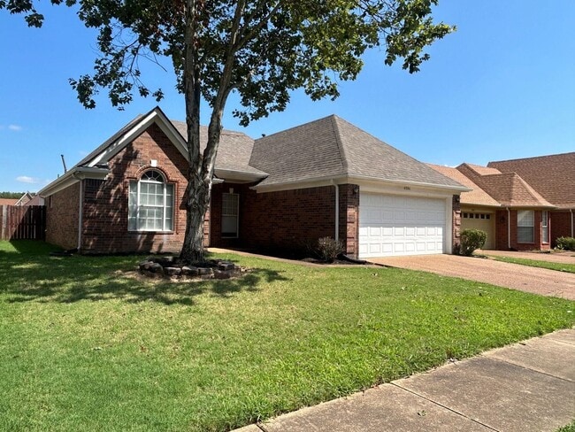 4806 Ashcroft Dr in Memphis, TN - Building Photo - Building Photo