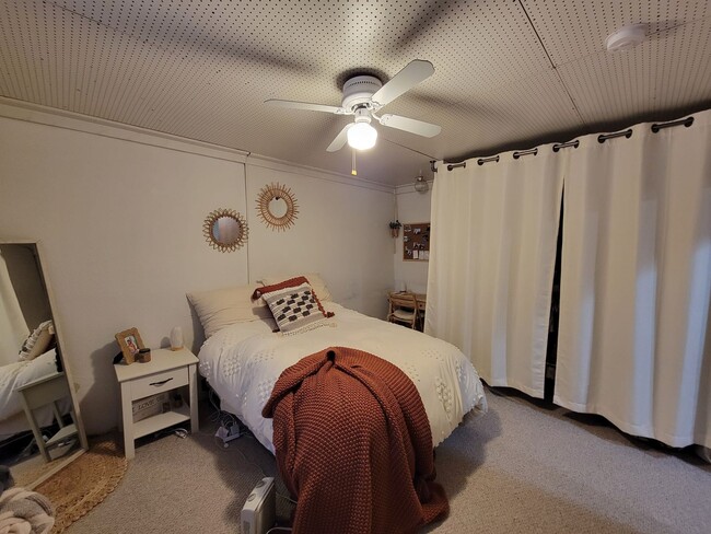 property at 604 W Seerley Blvd