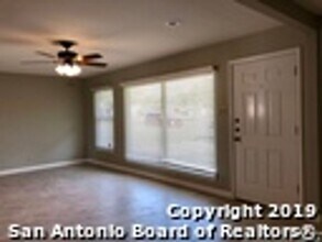 354 Trudell Dr in San Antonio, TX - Building Photo - Building Photo