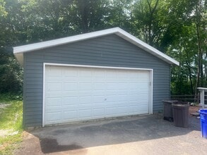4503 Lakeland Dr in Nashotah, WI - Building Photo - Building Photo
