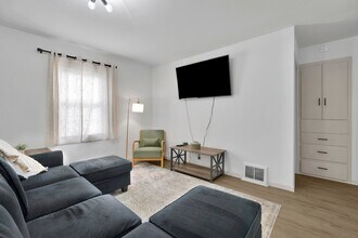 2312 Willemette Ct in Evansville, IN - Building Photo - Building Photo