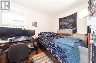 975 Broadview Ave in Toronto, ON - Building Photo - Building Photo