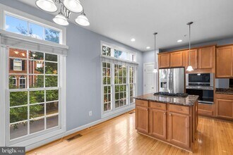 5246 Tancreti Ln in Alexandria, VA - Building Photo - Building Photo