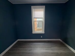 1629 W 38th St, Unit 2FLR REAR in Chicago, IL - Building Photo - Building Photo