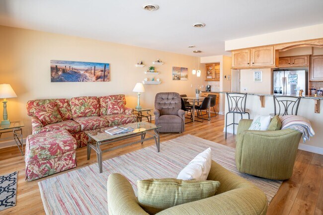 1 Neptune Pl in Kure Beach, NC - Building Photo - Building Photo