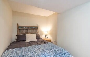 3330 SE Franklin St in Portland, OR - Building Photo - Building Photo