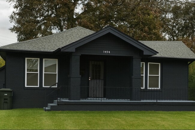 property at 1494 S Willett St