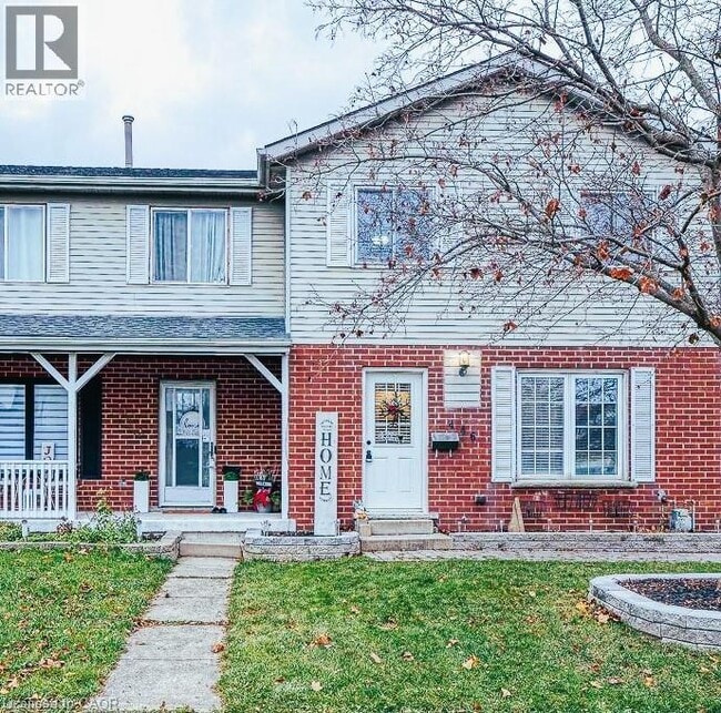 property at 446 Springbank Ave