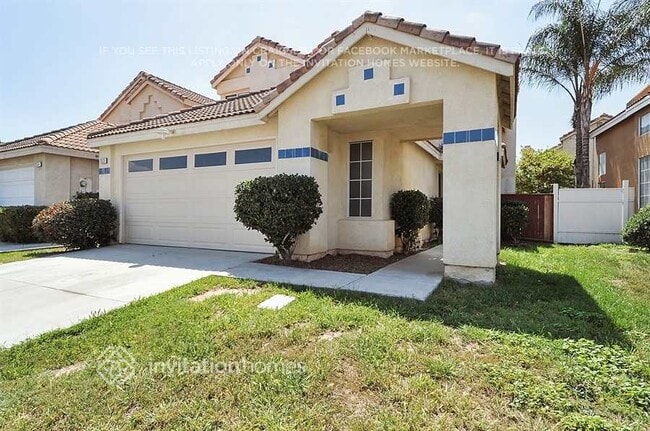 15535 Saldana Ct in Fontana, CA - Foto de edificio - Building Photo