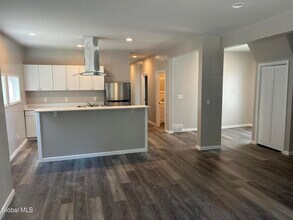 253 6th Ave in Troy, NY - Building Photo - Building Photo