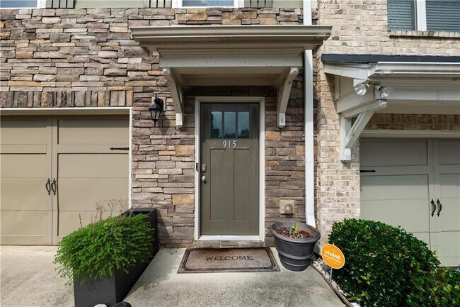 915 Society Cir in Atlanta, GA - Building Photo - Building Photo
