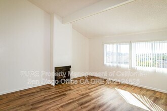 1985 Seawind Way in Oceanside, CA - Building Photo - Building Photo