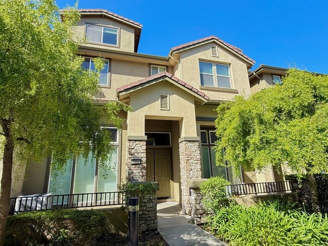 property at 1217 Avenida Benito