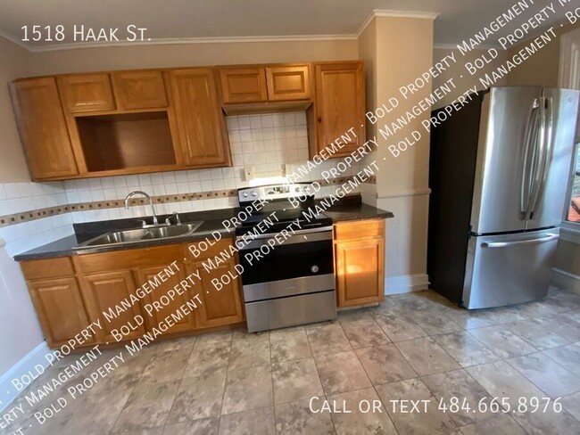 property at 1518 Haak St