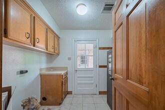 18307 Champion Forest Dr in Spring, TX - Building Photo - Building Photo