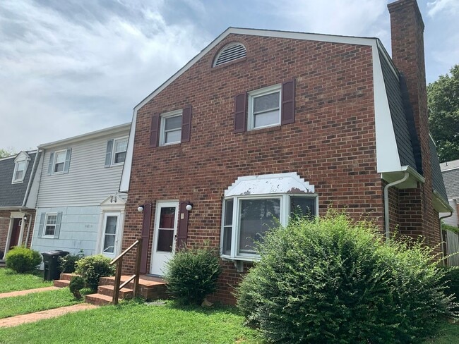 127 Holmes Cir in Lynchburg, VA - Building Photo - Building Photo