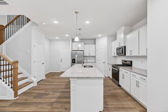 218 Fosterton Cottage Wy in Garner, NC - Foto de edificio - Building Photo