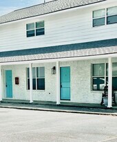 The Folly Townhomes in Charleston, SC - Building Photo