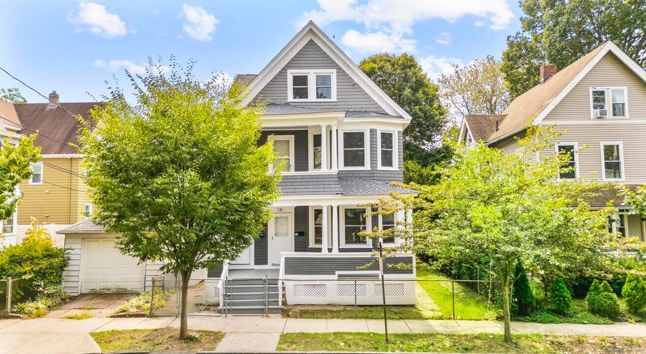 74 4th St in New Haven, CT - Building Photo