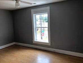 258 Munford St, Unit A in Lynchburg, VA - Foto de edificio - Building Photo