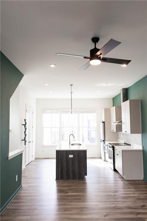 property at 728 Perch Pl