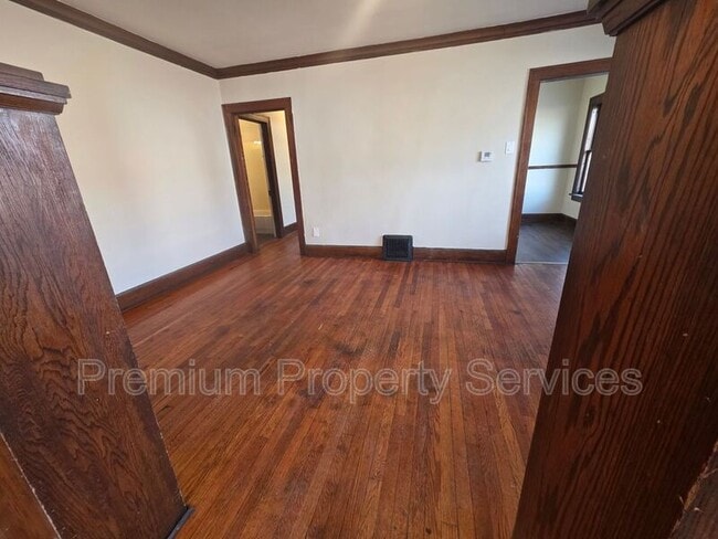 1321 Parmele St in Rockford, IL - Foto de edificio - Building Photo