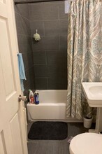 55 Hillside St in Boston, MA - Foto de edificio - Building Photo