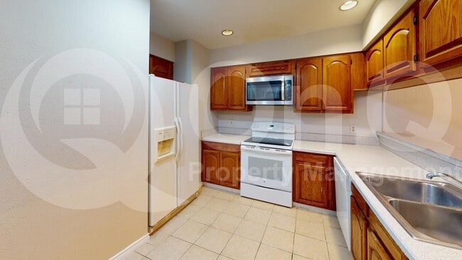 9712 Summerwood Cir in Dallas, TX - Building Photo - Building Photo