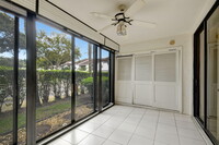 5475 Verona Dr in Boynton Beach, FL - Foto de edificio - Building Photo