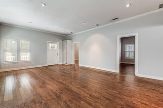 513 Melba St in Dallas, TX - Building Photo - Building Photo
