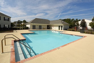 Brittany Place in Florence, SC - Building Photo - Building Photo